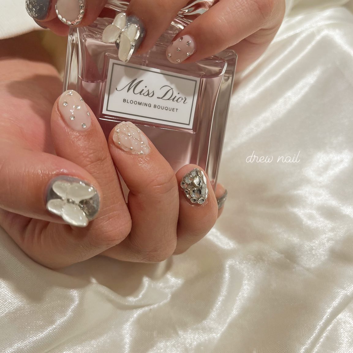 大人気バタフライ Emu Salon エムサロン 高崎 伊勢崎 前橋の美容室 ネイル アイラッシュサロン ドリュー ジル